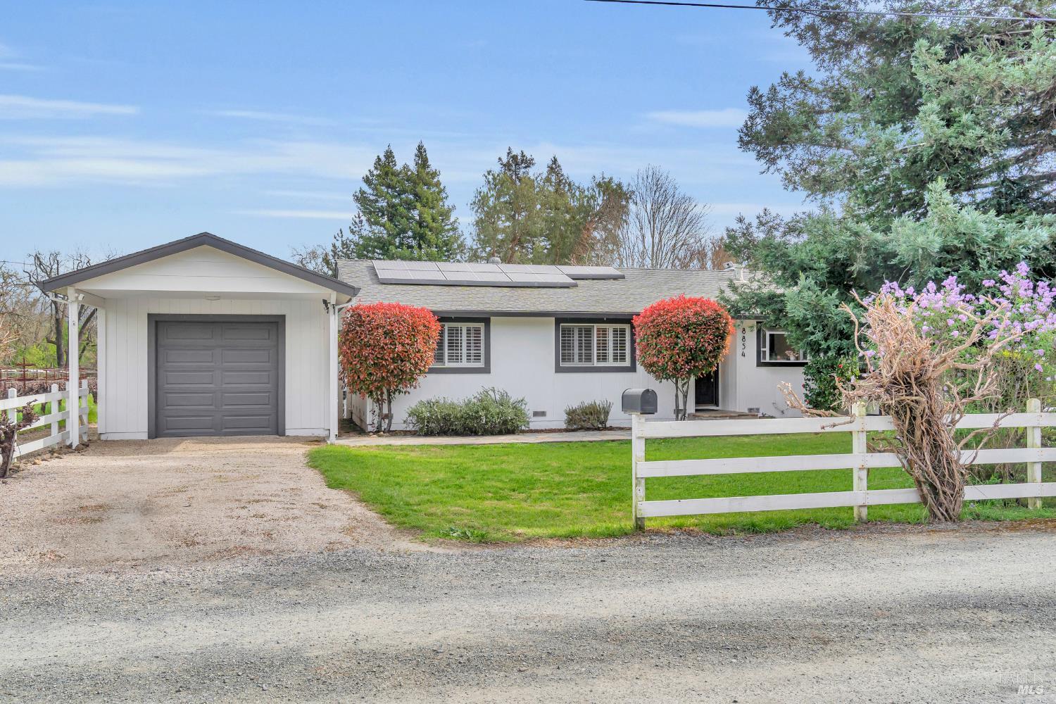 Detail Gallery Image 3 of 41 For 8854 Egg Farm Ln, Kenwood,  CA 95452 - 5 Beds | 3 Baths