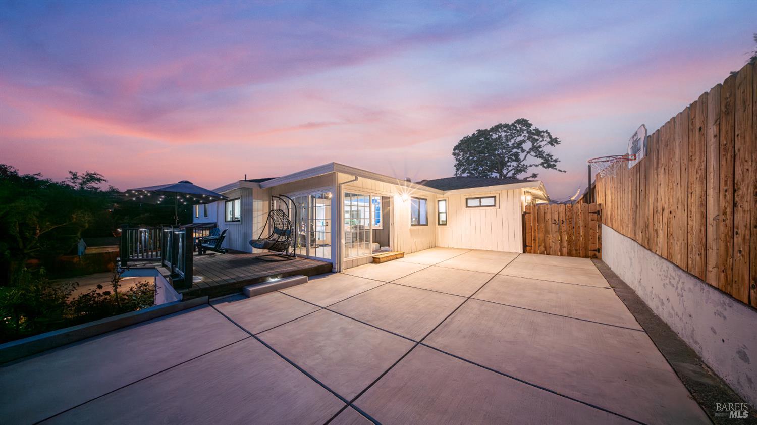 Detail Gallery Image 64 of 91 For 1081 Tamarisk Dr a,  Napa,  CA 94559 - 4 Beds | 3/1 Baths