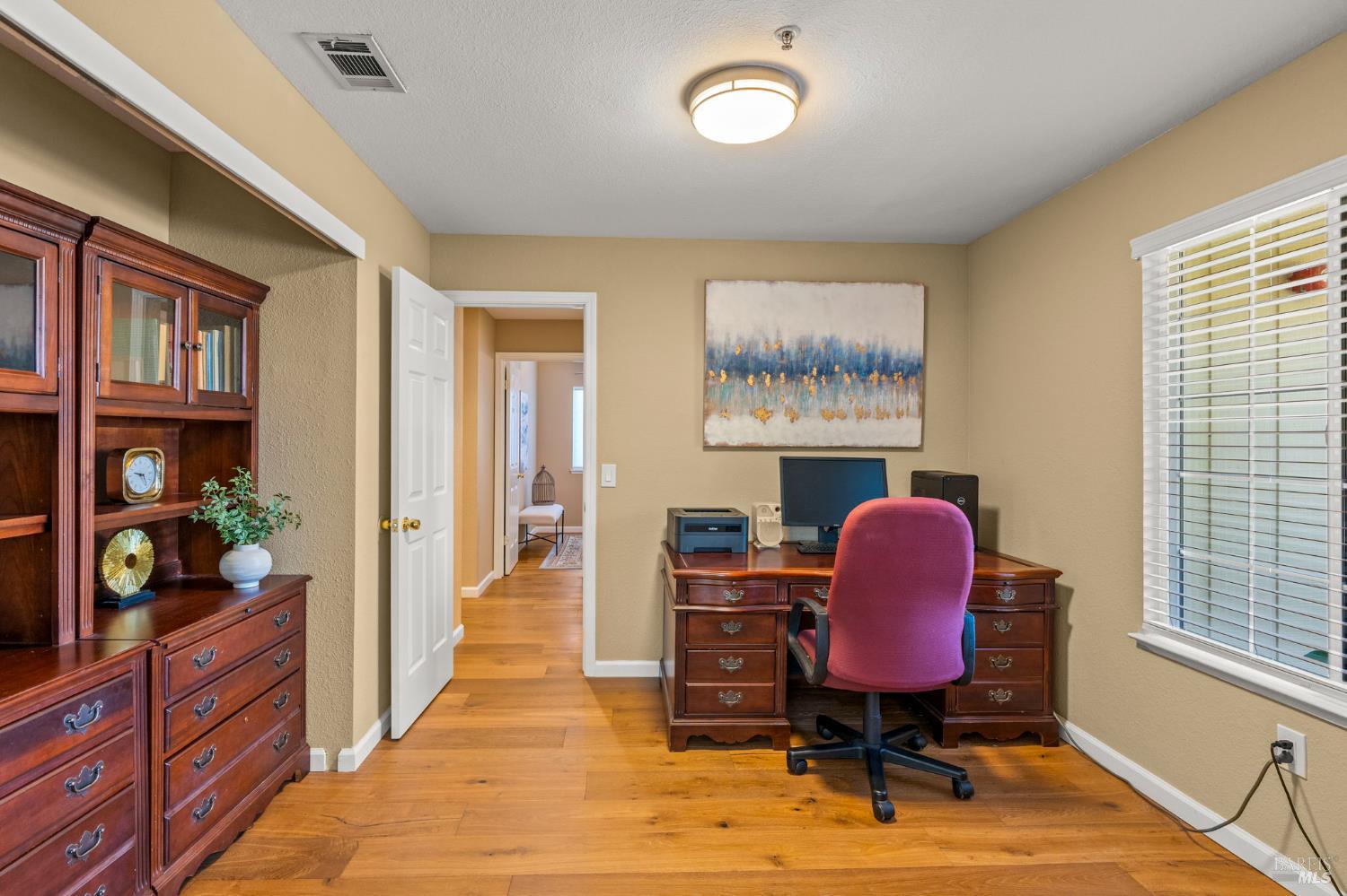 Detail Gallery Image 11 of 56 For 3321 Stratford Ct, Napa,  CA 94558 - 3 Beds | 2 Baths