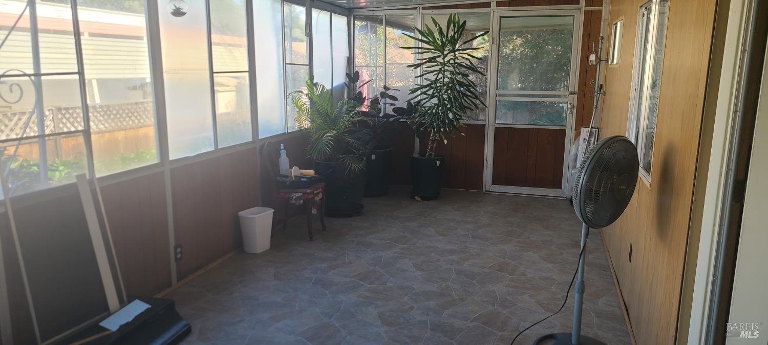 Detail Gallery Image 5 of 12 For 660 Leslie St 8, Ukiah,  CA 95482 - 1 Beds | 1 Baths