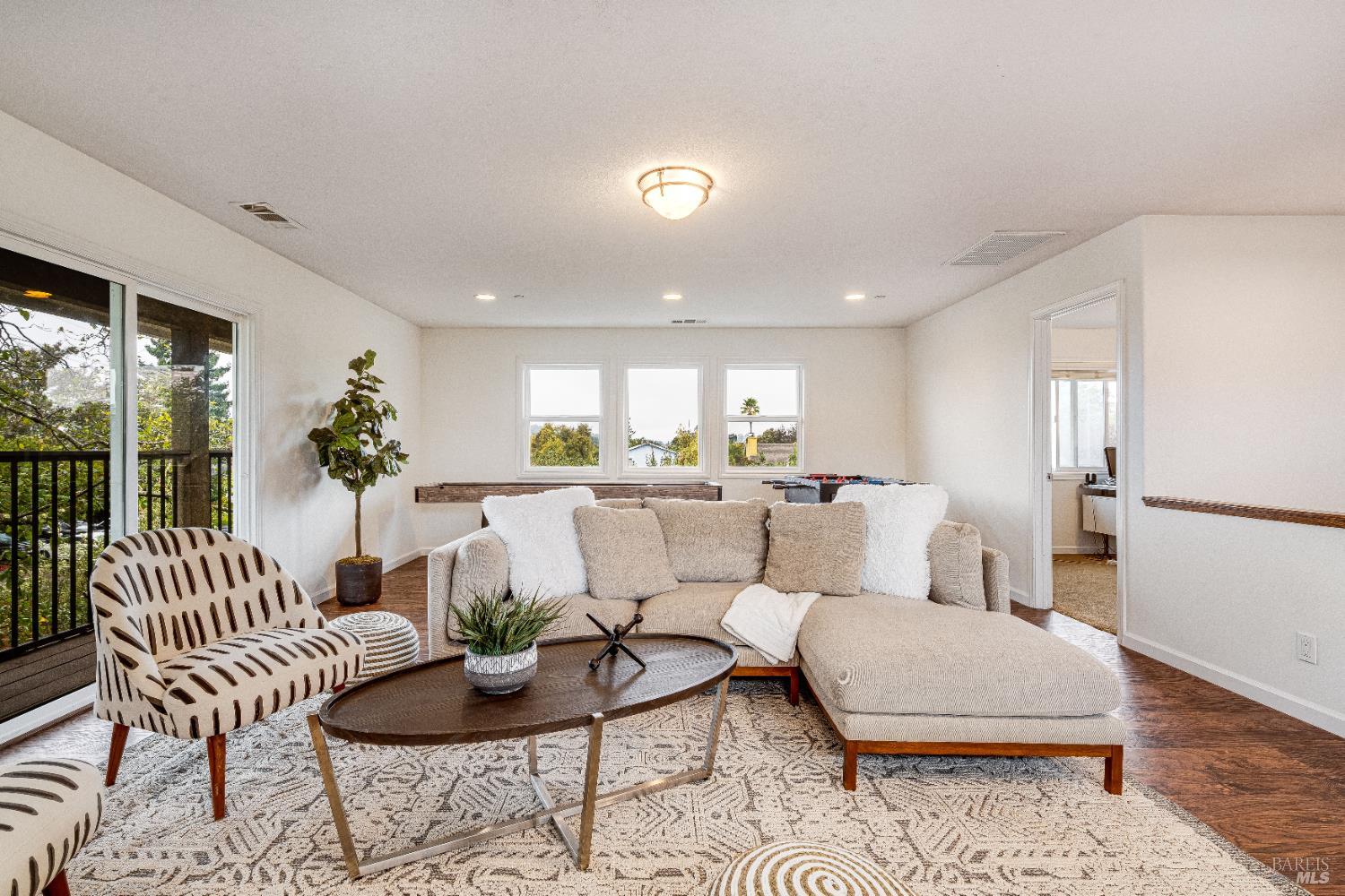 Detail Gallery Image 29 of 42 For 2108 Imola Ave a,  Napa,  CA 94559 - 3 Beds | 0 Baths