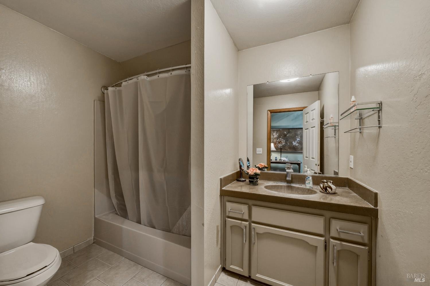 Detail Gallery Image 40 of 75 For 1001 Louis Way, Lakeport,  CA 95453 - 3 Beds | 2/1 Baths