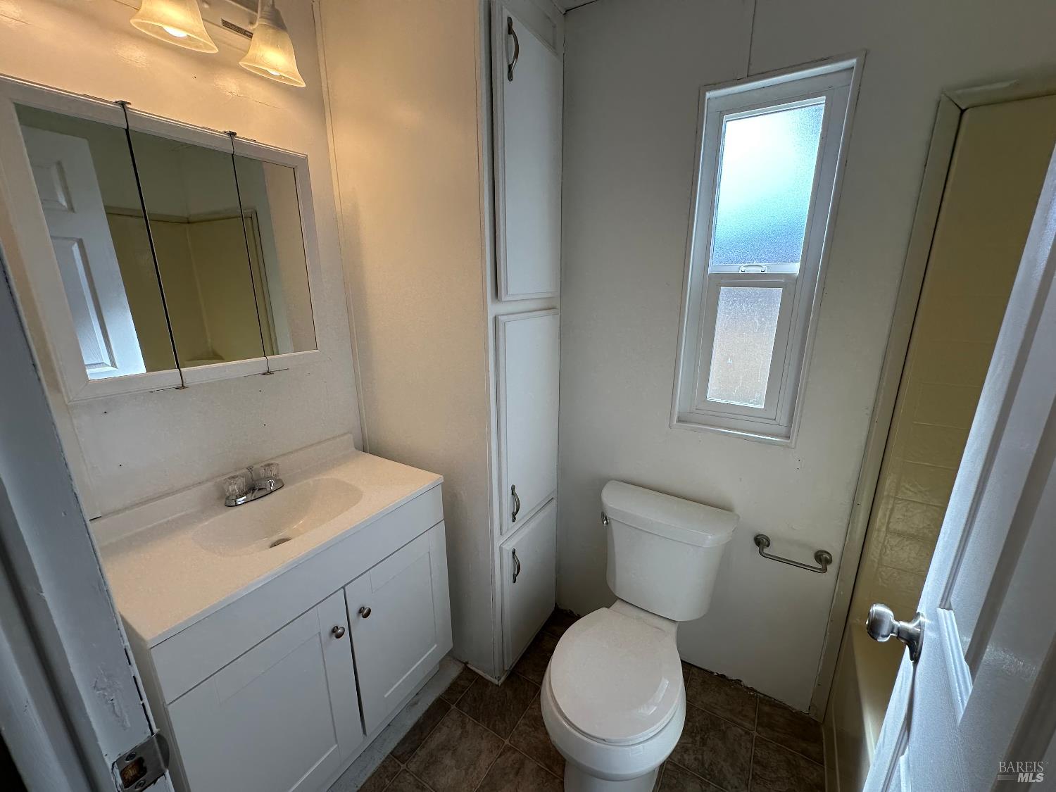 Detail Gallery Image 7 of 20 For 12880 4th. St, Clearlake Oaks,  CA 95423 - 2 Beds | 2 Baths