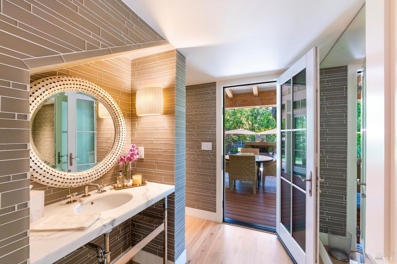 Detail Gallery Image 25 of 52 For 1551 Spring St, Saint Helena,  CA 94574 - 4 Beds | 4/1 Baths