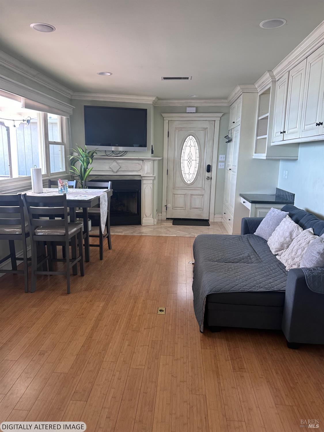 Detail Gallery Image 7 of 14 For 3219 Lakeshore Blvd, Nice,  CA 95464 - 2 Beds | 1/1 Baths