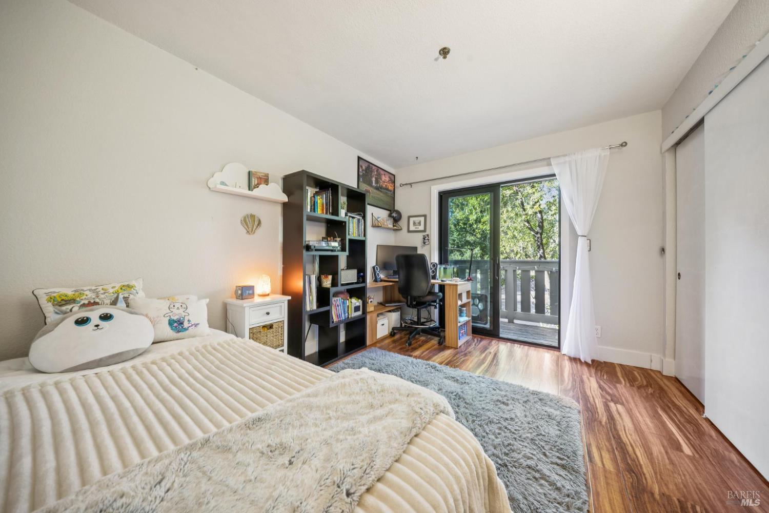 Detail Gallery Image 27 of 32 For 166 Pelican Ln, Novato,  CA 94949 - 4 Beds | 2/1 Baths