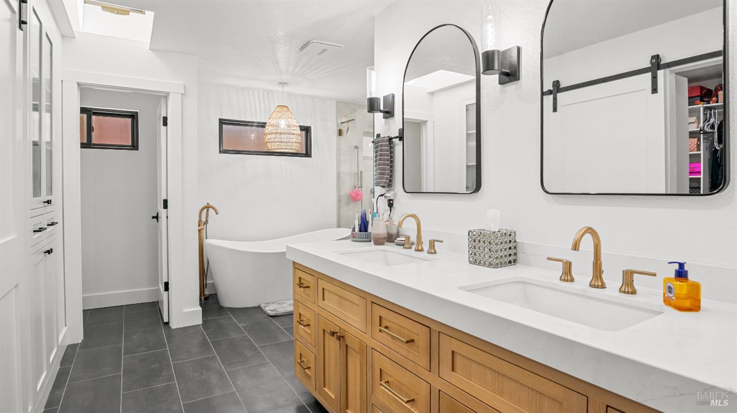 Detail Gallery Image 35 of 91 For 1081 Tamarisk Dr a,  Napa,  CA 94559 - 4 Beds | 3/1 Baths