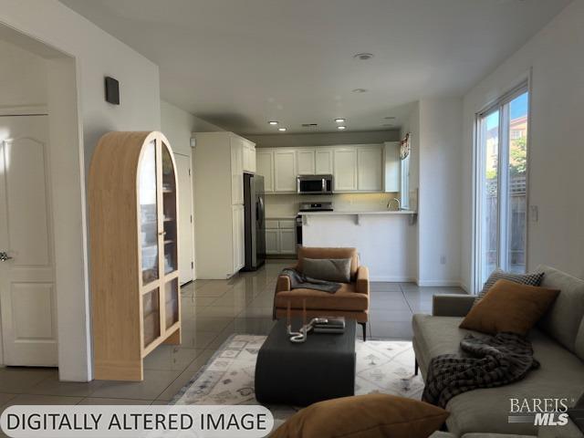 Detail Gallery Image 4 of 21 For 105 San Gabriel Ct, San Pablo,  CA 94806 - 3 Beds | 3 Baths