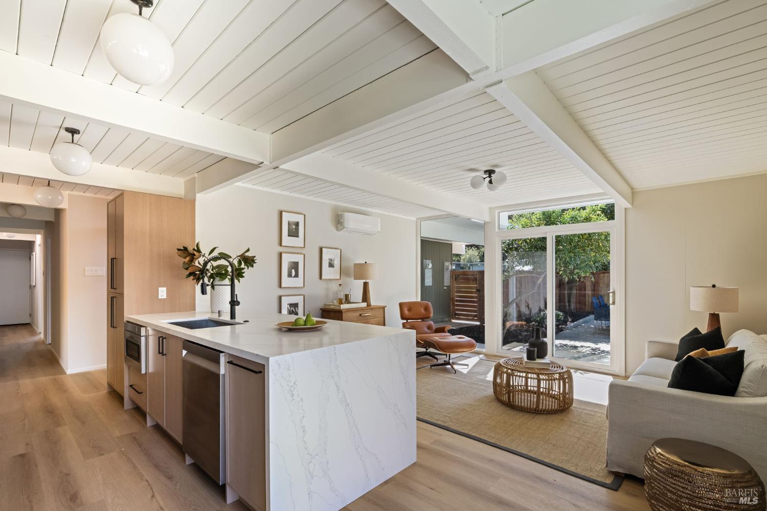 Detail Gallery Image 6 of 27 For 776 Montecillo Rd, San Rafael,  CA 94903 - 3 Beds | 2 Baths