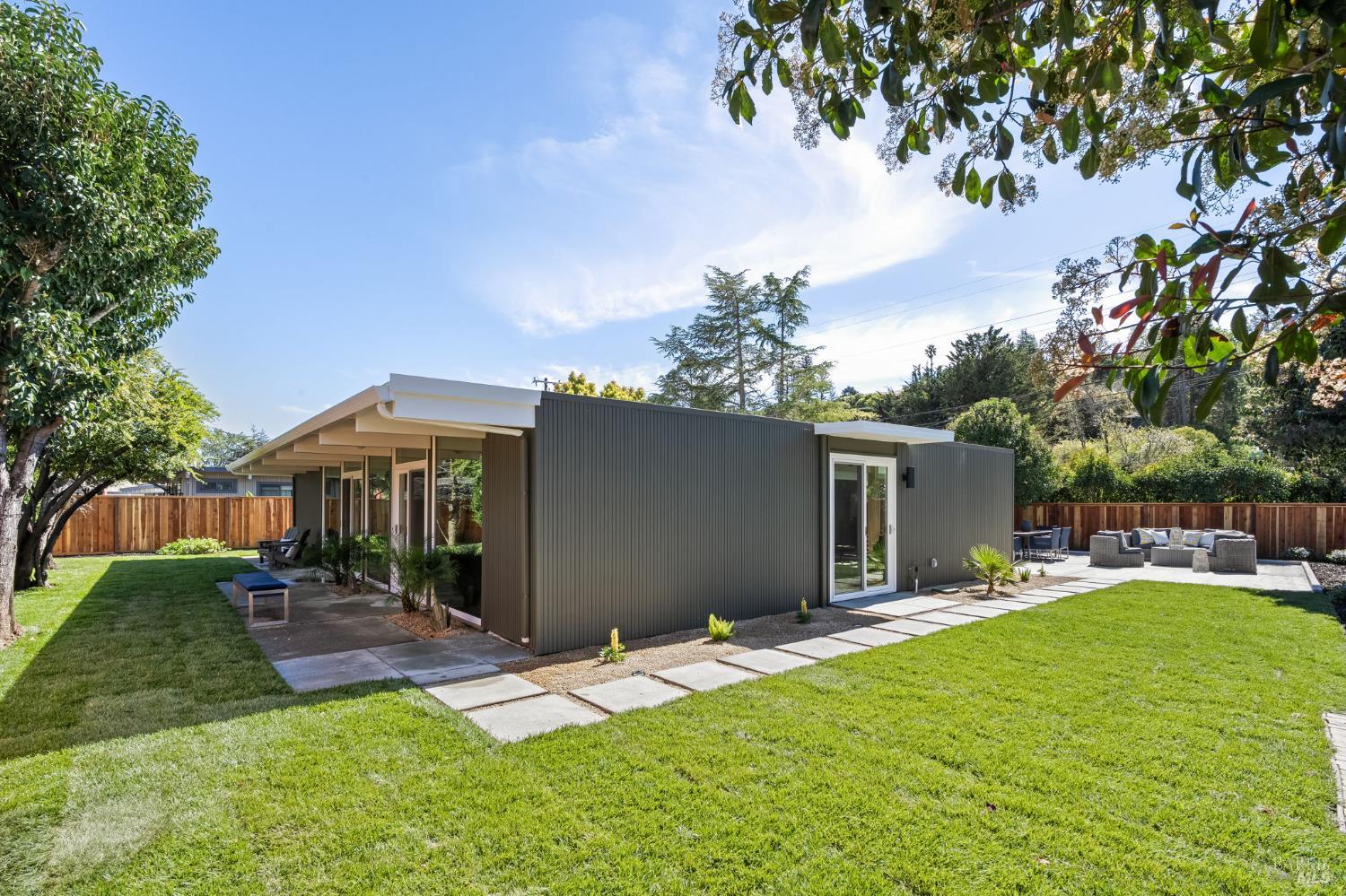 Detail Gallery Image 26 of 27 For 776 Montecillo Rd, San Rafael,  CA 94903 - 3 Beds | 2 Baths