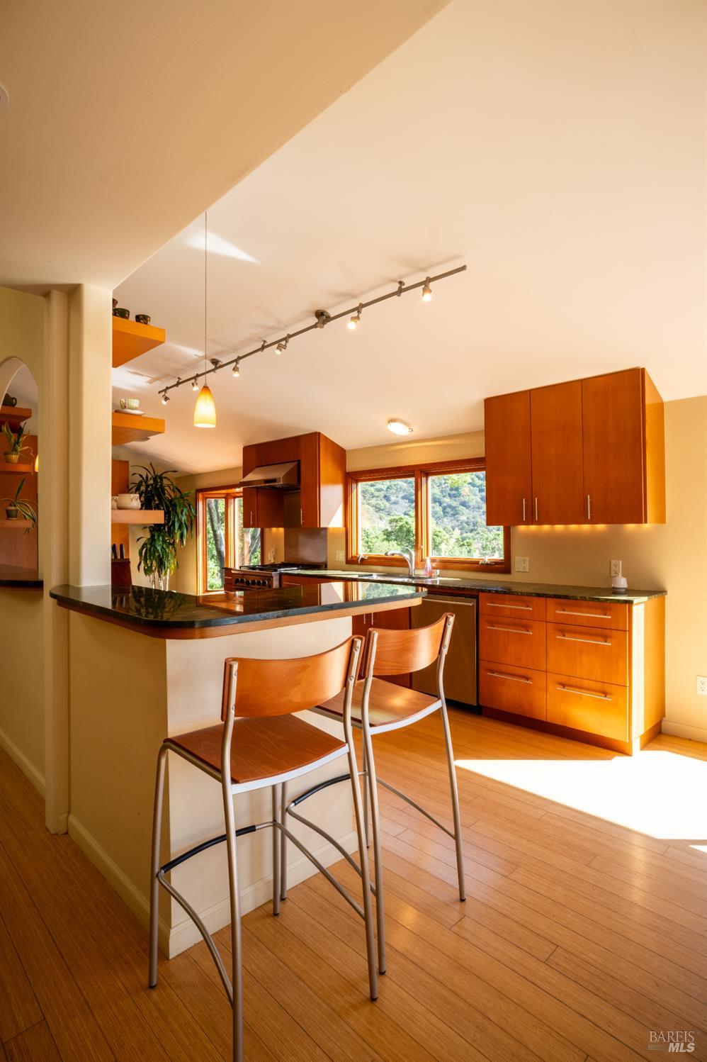 Detail Gallery Image 18 of 49 For 452 Chestnut Ave, Sonoma,  CA 95476 - 3 Beds | 2 Baths