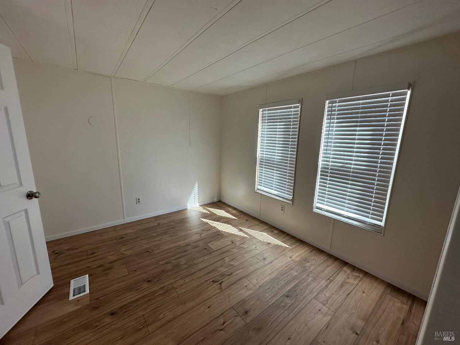 Detail Gallery Image 11 of 20 For 12880 4th. St, Clearlake Oaks,  CA 95423 - 2 Beds | 2 Baths