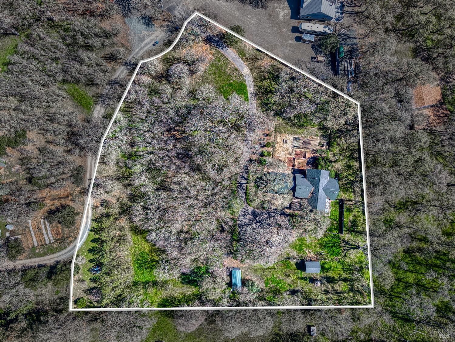 Detail Gallery Image 3 of 75 For 1001 Louis Way, Lakeport,  CA 95453 - 3 Beds | 2/1 Baths