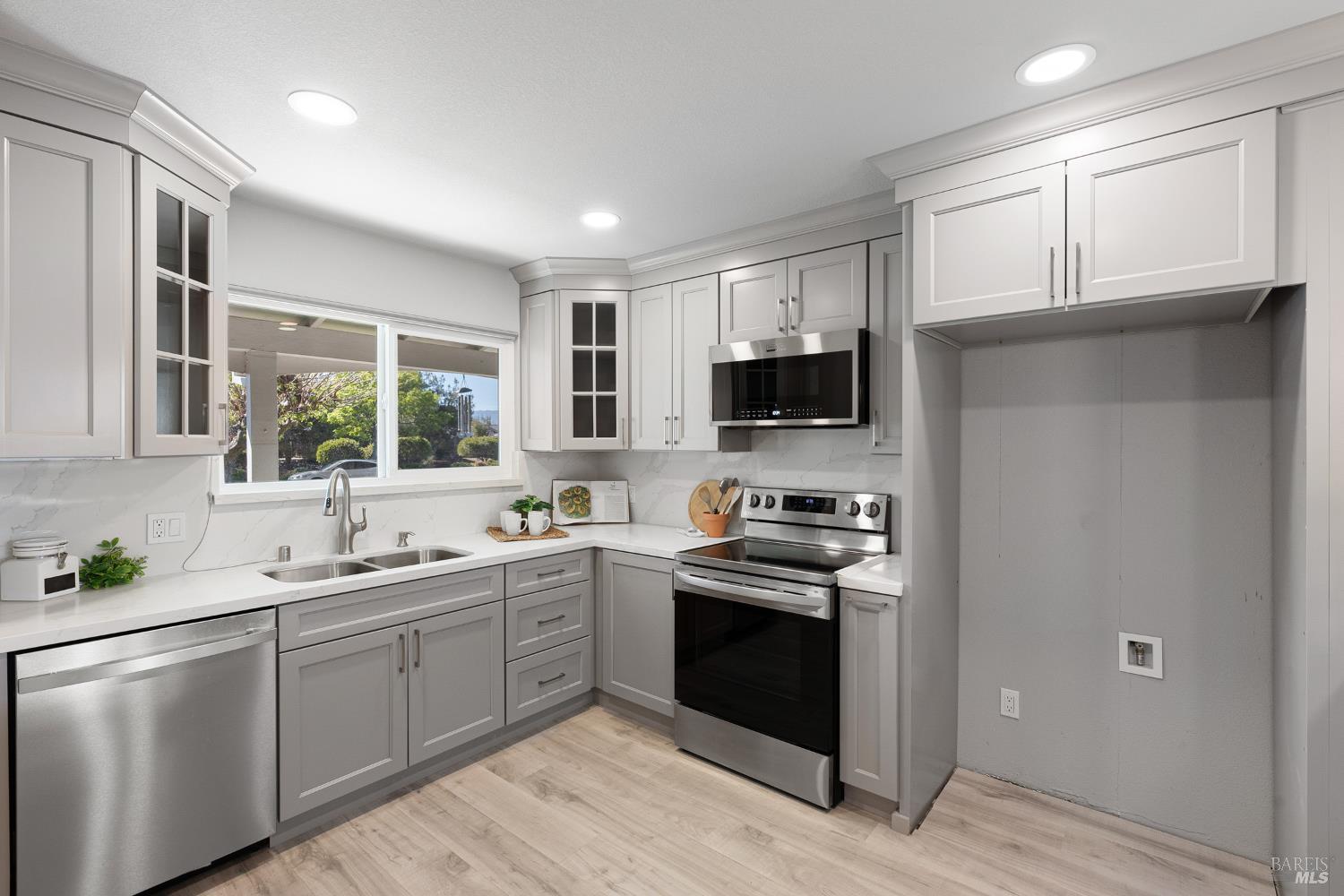 Detail Gallery Image 6 of 26 For 121 Sequoia Dr, Vacaville,  CA 95687 - 1 Beds | 1 Baths