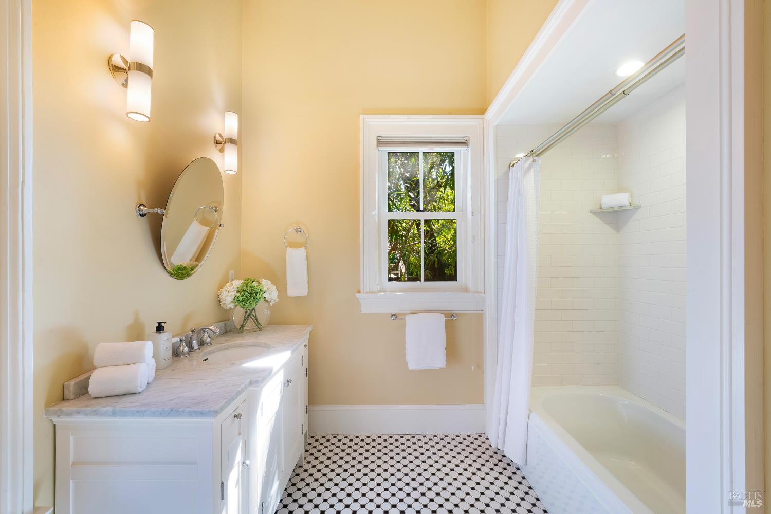 Detail Gallery Image 42 of 52 For 1551 Spring St, Saint Helena,  CA 94574 - 4 Beds | 4/1 Baths