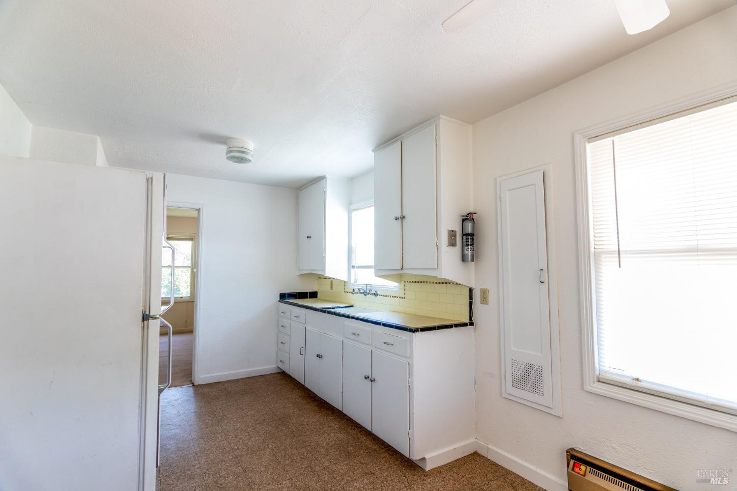 Detail Gallery Image 22 of 30 For 821 Healdsburg Ave, Healdsburg,  CA 95448 - – Beds | – Baths