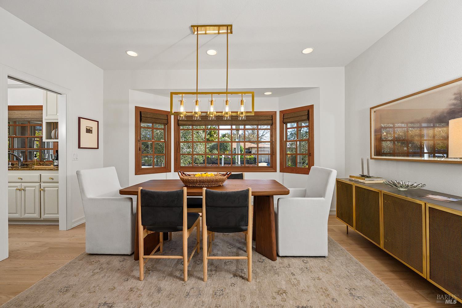 Detail Gallery Image 18 of 61 For 735 Johnson St, Healdsburg,  CA 95448 - 3 Beds | 2 Baths