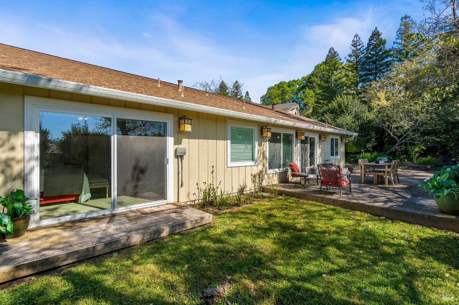 Detail Gallery Image 48 of 56 For 3321 Stratford Ct, Napa,  CA 94558 - 3 Beds | 2 Baths