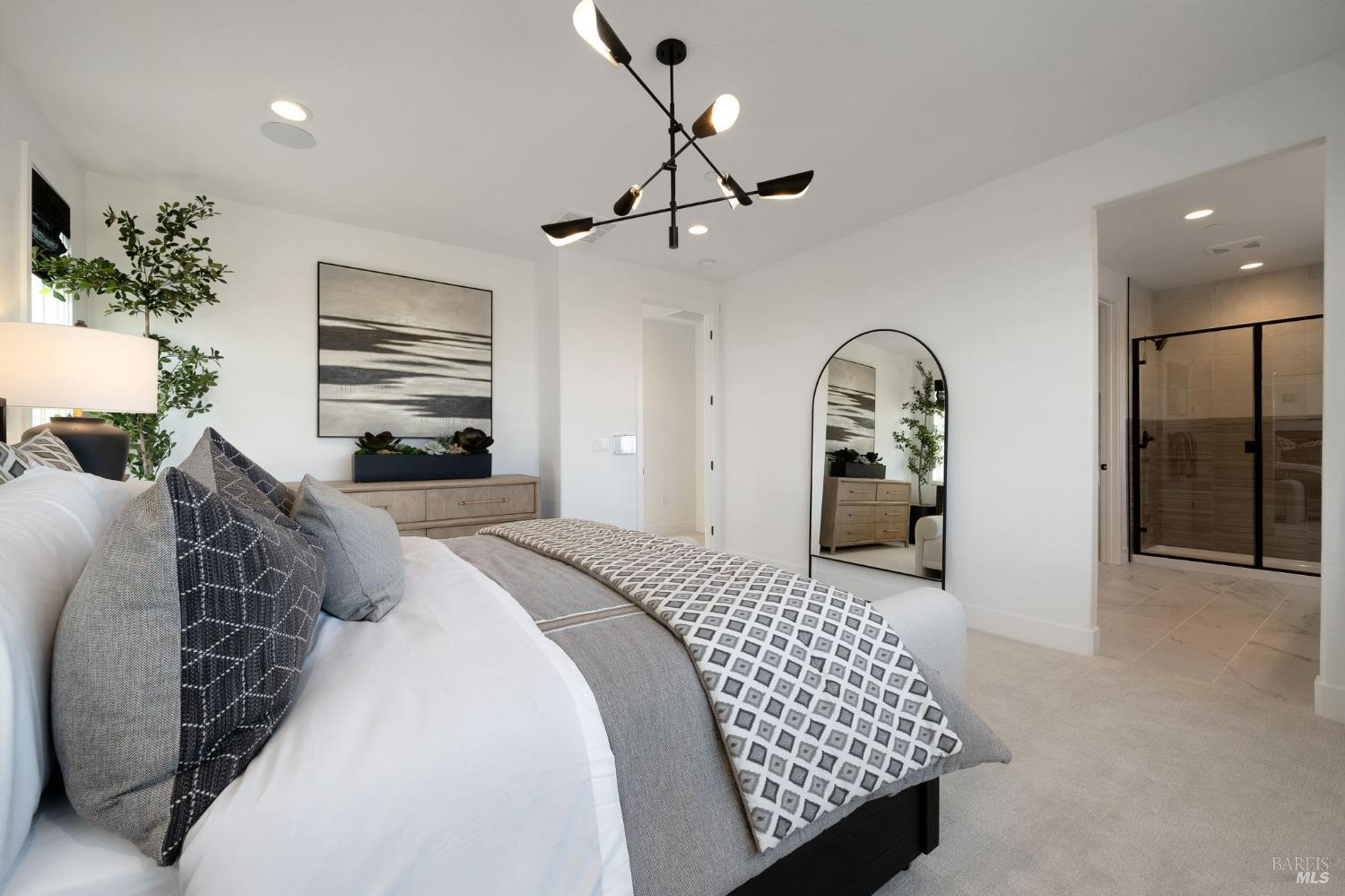 Detail Gallery Image 24 of 39 For 516 Eagle Cir, Oakley,  CA 94561 - 5 Beds | 3 Baths