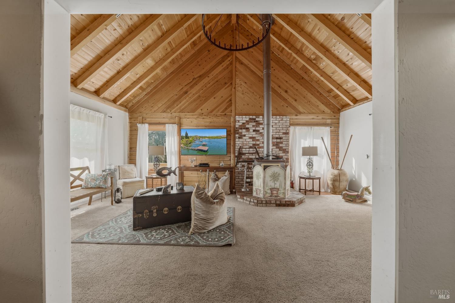 Detail Gallery Image 17 of 75 For 1001 Louis Way, Lakeport,  CA 95453 - 3 Beds | 2/1 Baths