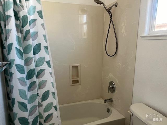 Detail Gallery Image 12 of 21 For 105 San Gabriel Ct, San Pablo,  CA 94806 - 3 Beds | 3 Baths