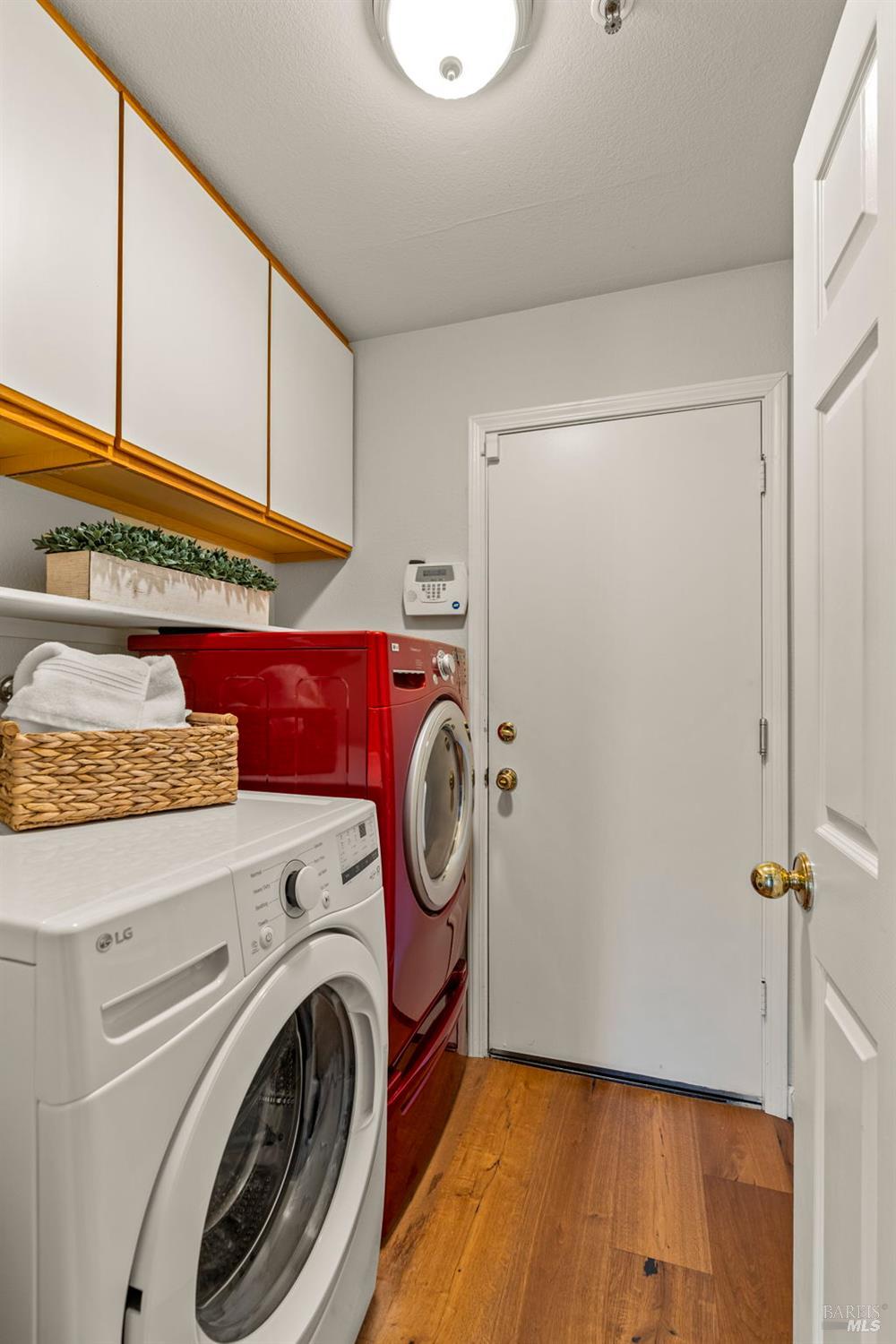 Detail Gallery Image 43 of 56 For 3321 Stratford Ct, Napa,  CA 94558 - 3 Beds | 2 Baths