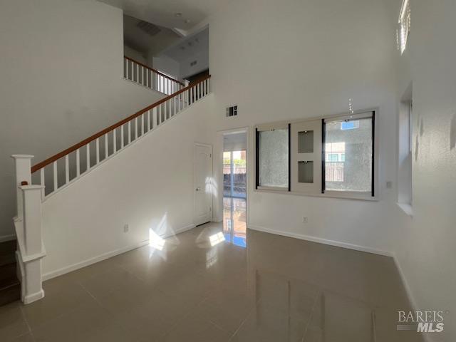 Detail Gallery Image 3 of 21 For 105 San Gabriel Ct, San Pablo,  CA 94806 - 3 Beds | 3 Baths