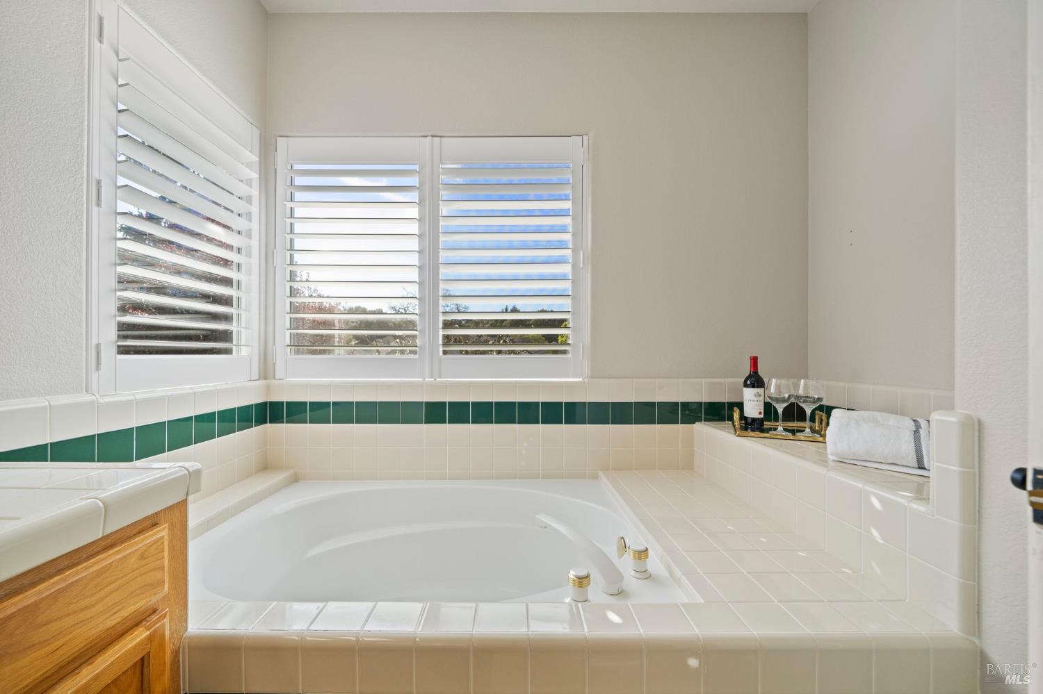 Detail Gallery Image 45 of 72 For 4706 Devonshire Pl, Santa Rosa,  CA 95405 - 5 Beds | 3 Baths