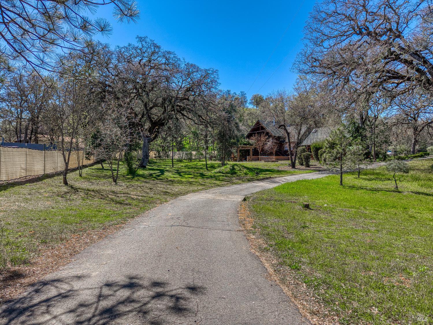 Detail Gallery Image 5 of 75 For 1001 Louis Way, Lakeport,  CA 95453 - 3 Beds | 2/1 Baths