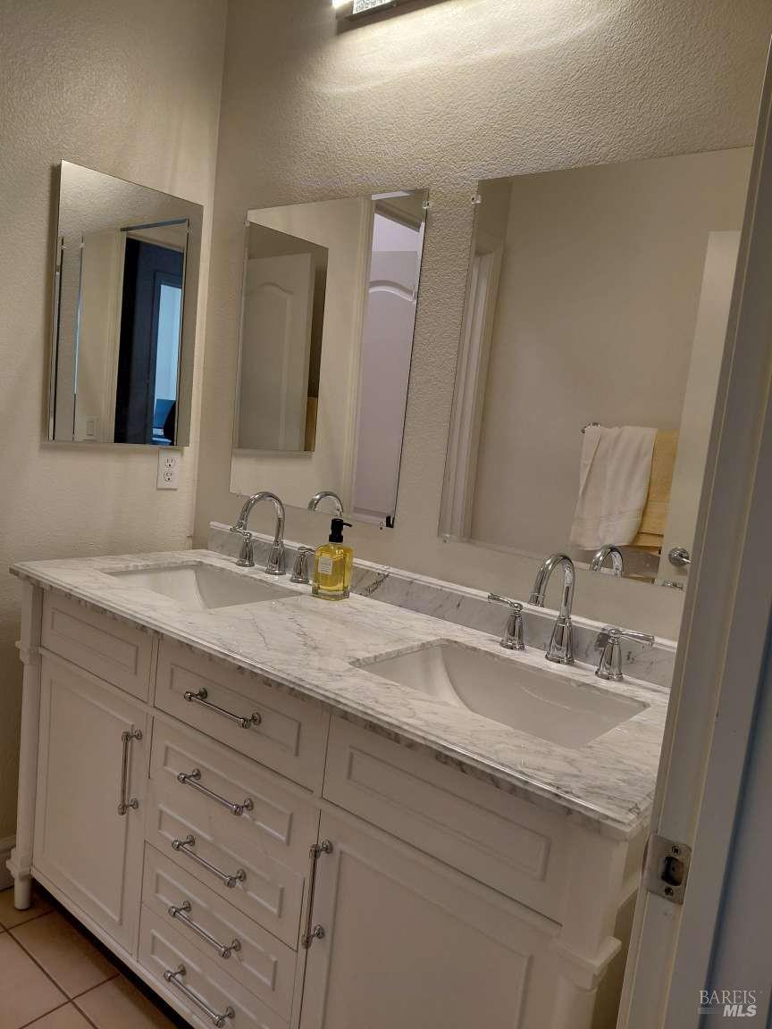 Detail Gallery Image 18 of 26 For 528 Wetlands Edge Rd, American Canyon,  CA 94503 - 4 Beds | 2/1 Baths