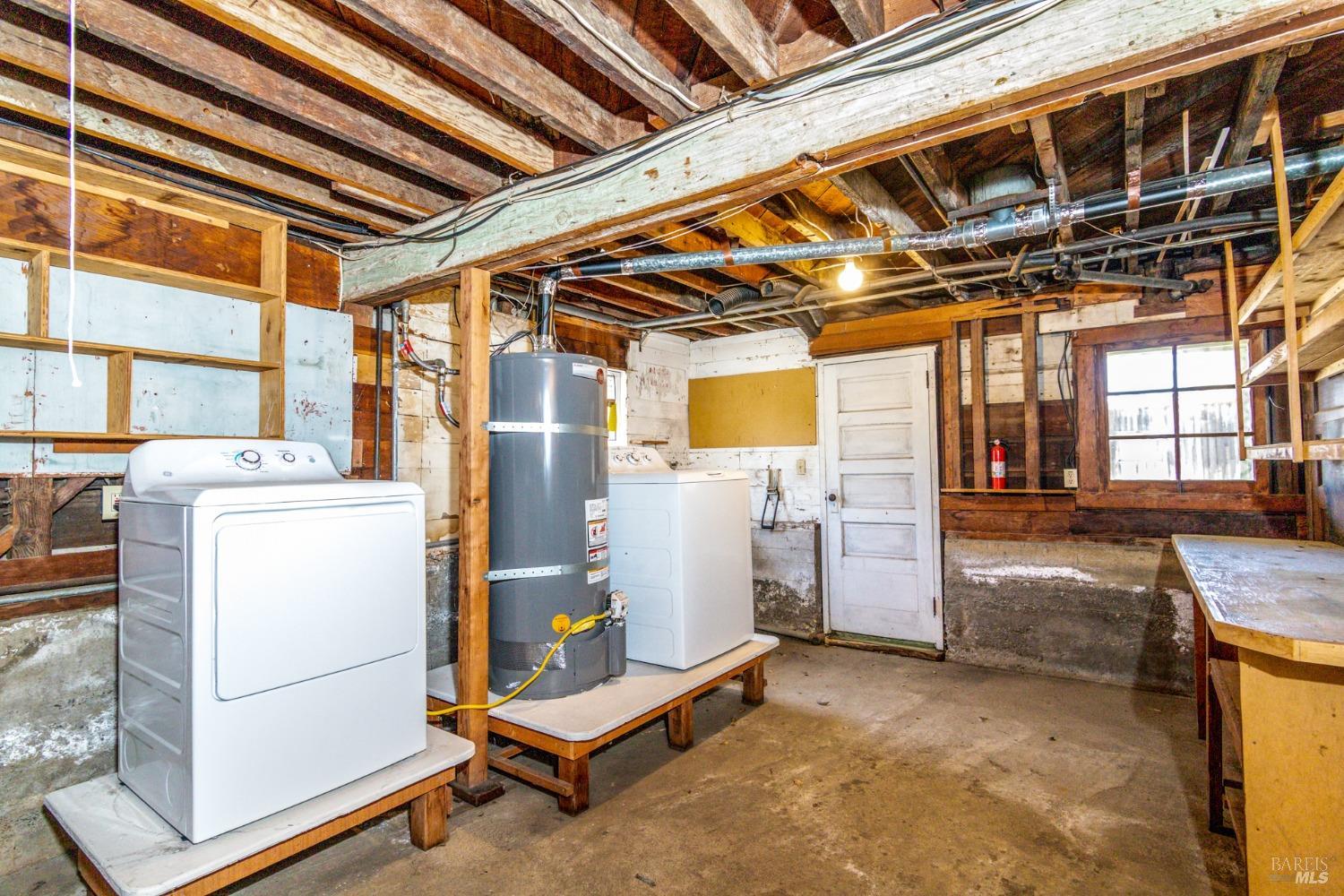 Detail Gallery Image 18 of 30 For 821 Healdsburg Ave, Healdsburg,  CA 95448 - – Beds | – Baths