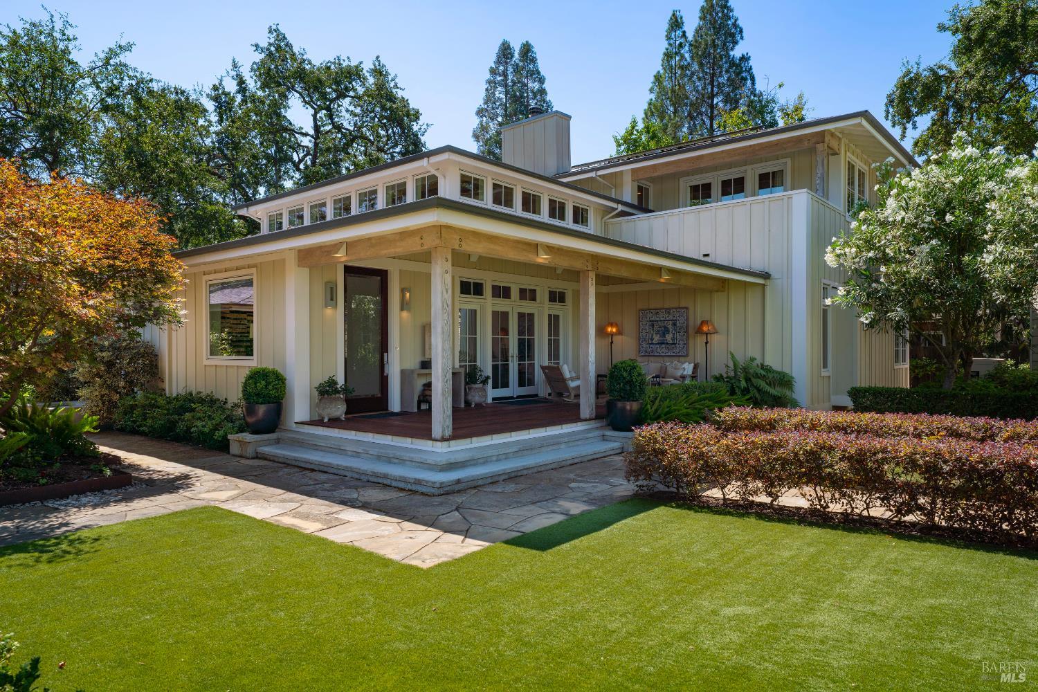 Detail Gallery Image 3 of 52 For 1551 Spring St, Saint Helena,  CA 94574 - 4 Beds | 4/1 Baths