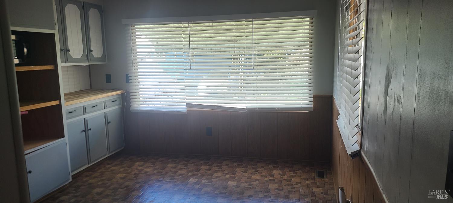 Detail Gallery Image 4 of 12 For 660 Leslie St 8, Ukiah,  CA 95482 - 1 Beds | 1 Baths