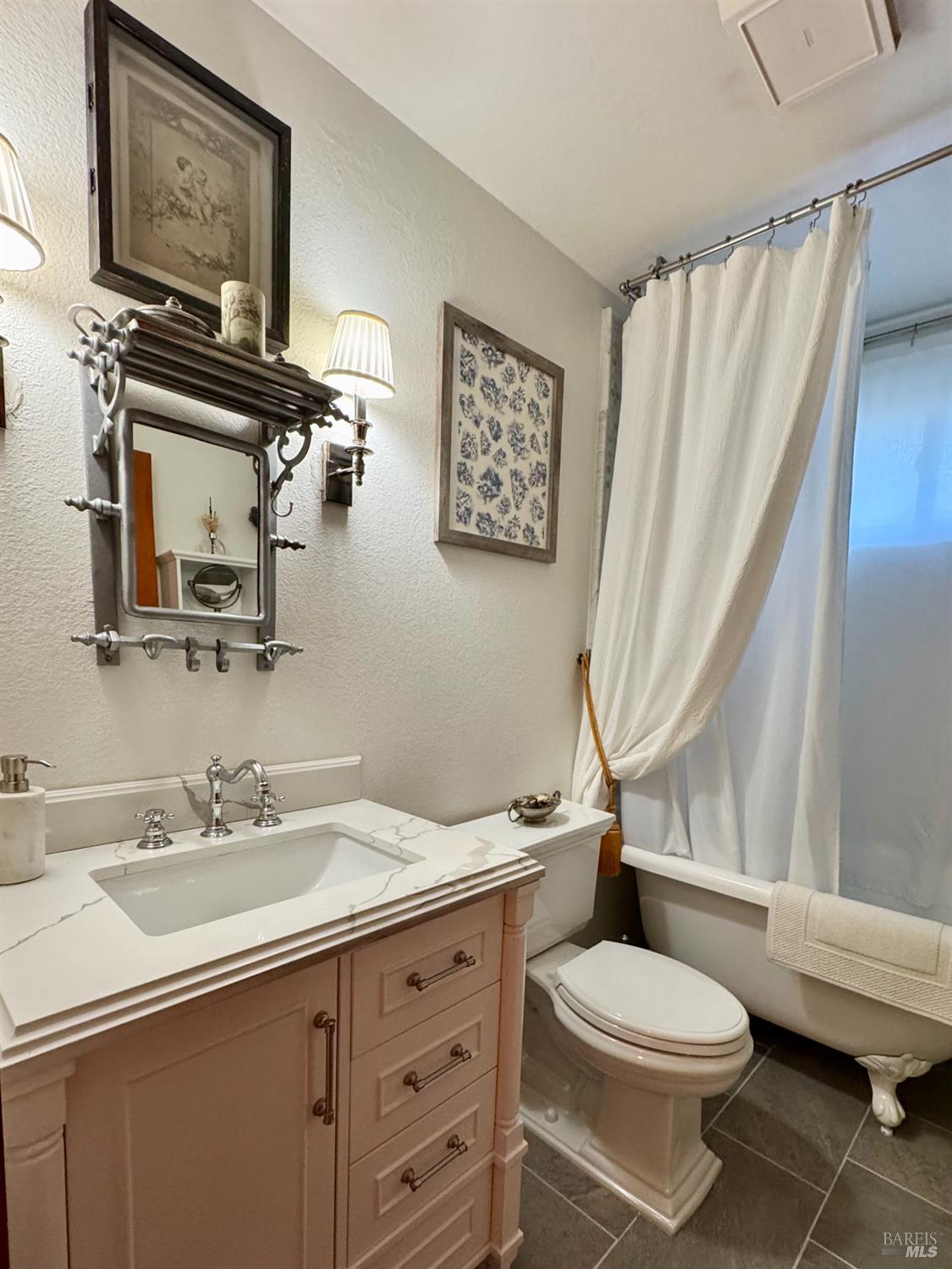 Detail Gallery Image 33 of 52 For 151 High St, Calistoga,  CA 94515 - 3 Beds | 2 Baths