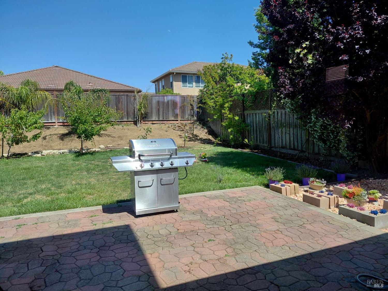 Detail Gallery Image 26 of 26 For 528 Wetlands Edge Rd, American Canyon,  CA 94503 - 4 Beds | 2/1 Baths