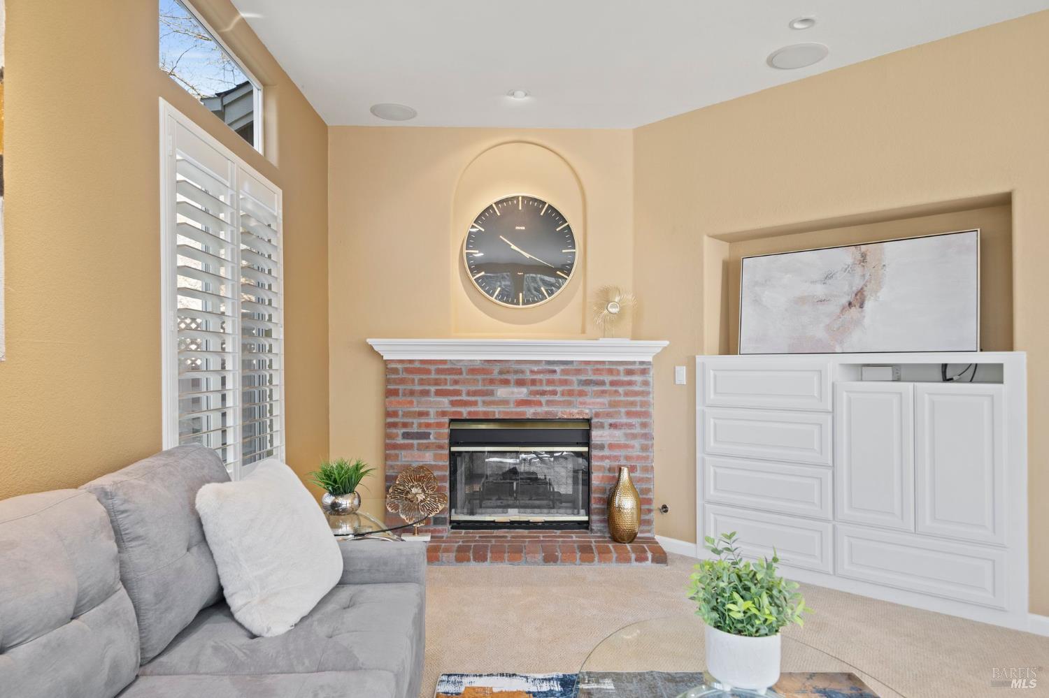 Detail Gallery Image 29 of 72 For 4706 Devonshire Pl, Santa Rosa,  CA 95405 - 5 Beds | 3 Baths