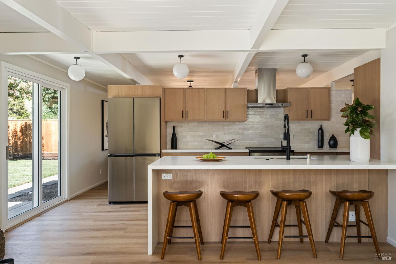 Detail Gallery Image 7 of 27 For 776 Montecillo Rd, San Rafael,  CA 94903 - 3 Beds | 2 Baths