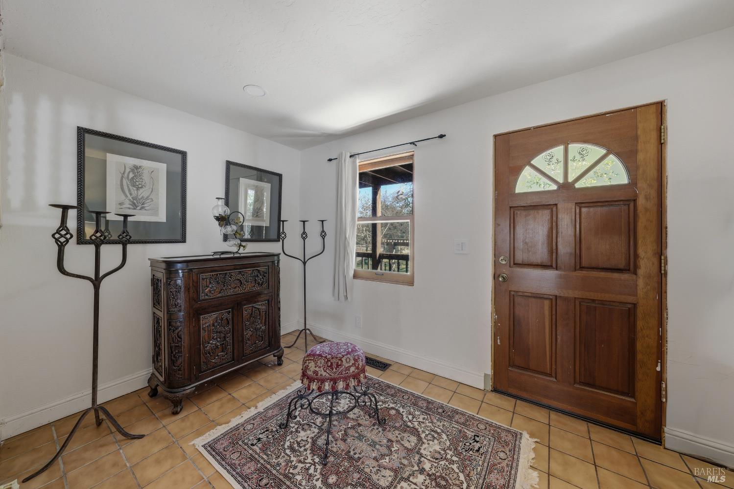 Detail Gallery Image 13 of 75 For 1001 Louis Way, Lakeport,  CA 95453 - 3 Beds | 2/1 Baths