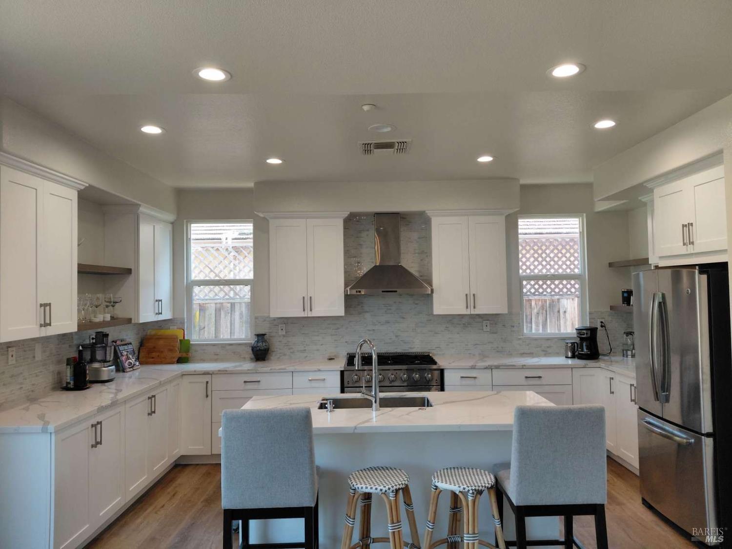 Detail Gallery Image 12 of 26 For 528 Wetlands Edge Rd, American Canyon,  CA 94503 - 4 Beds | 2/1 Baths