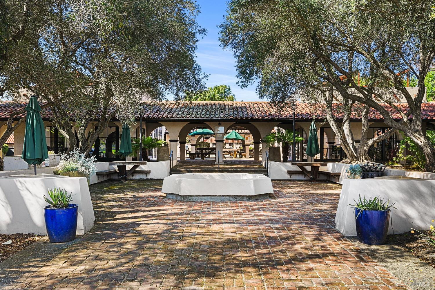 Detail Gallery Image 36 of 37 For 91 Grande Paseo Unkn, San Rafael,  CA 94903 - 4 Beds | 2/1 Baths