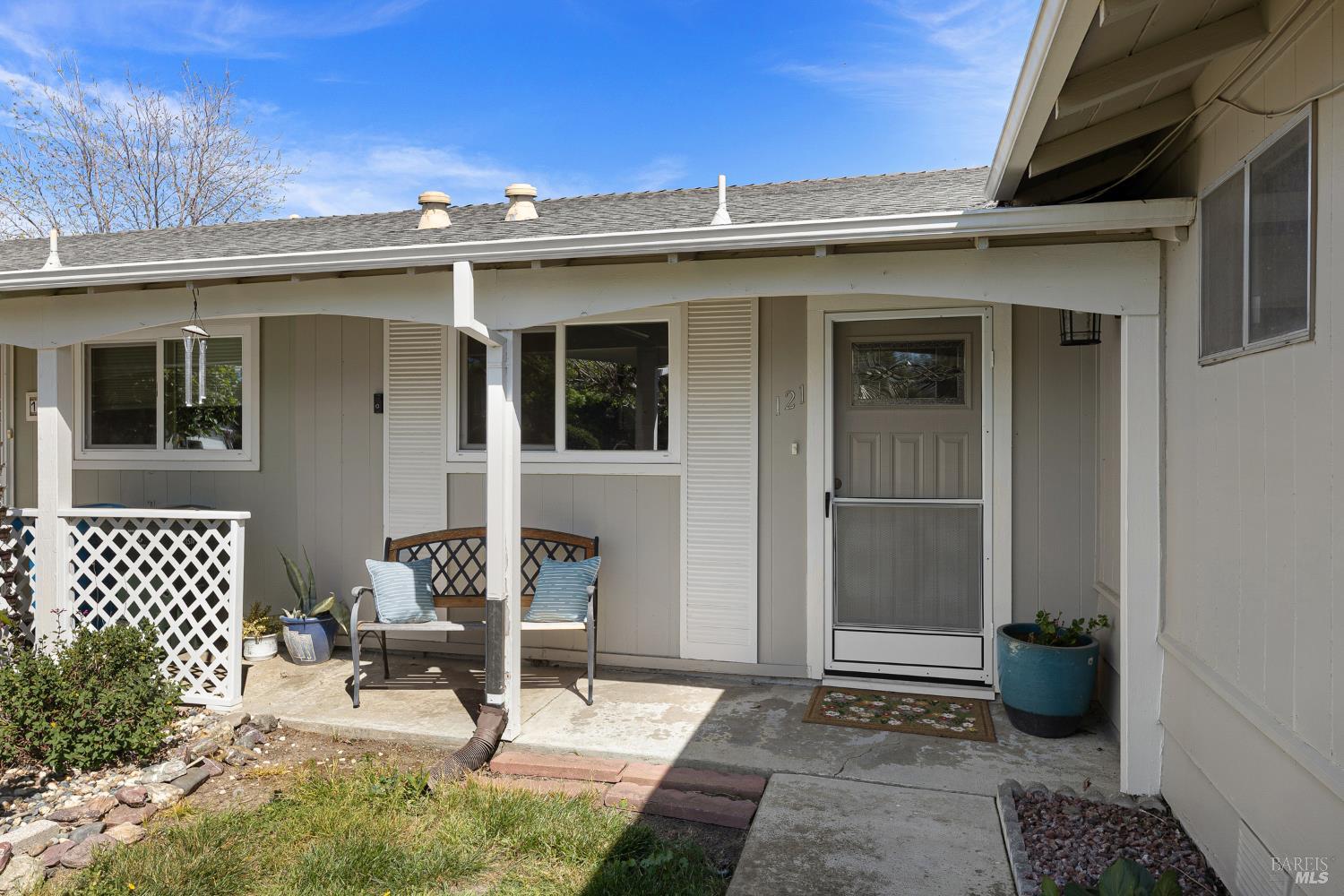 Detail Gallery Image 4 of 26 For 121 Sequoia Dr, Vacaville,  CA 95687 - 1 Beds | 1 Baths