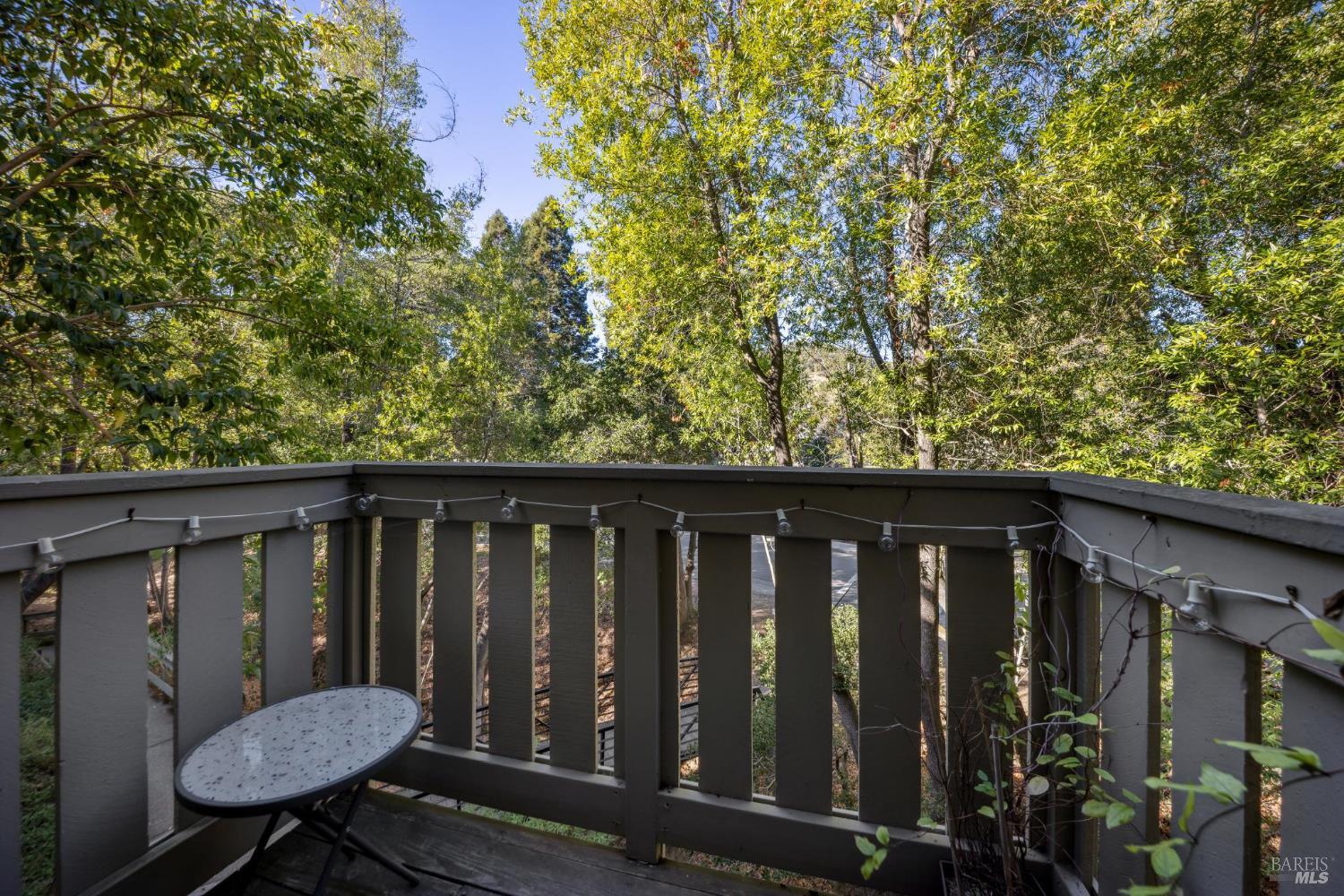 Detail Gallery Image 29 of 32 For 166 Pelican Ln, Novato,  CA 94949 - 4 Beds | 2/1 Baths