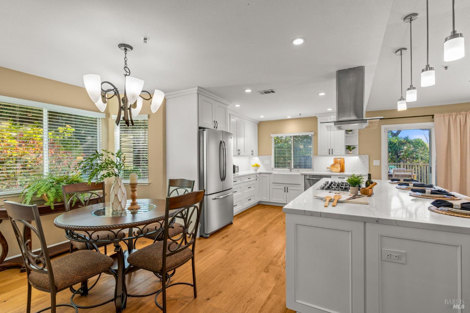 Detail Gallery Image 14 of 56 For 3321 Stratford Ct, Napa,  CA 94558 - 3 Beds | 2 Baths