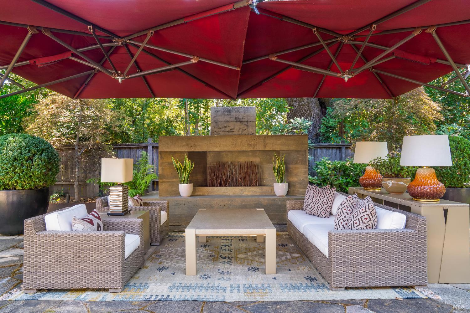 Detail Gallery Image 35 of 52 For 1551 Spring St, Saint Helena,  CA 94574 - 4 Beds | 4/1 Baths