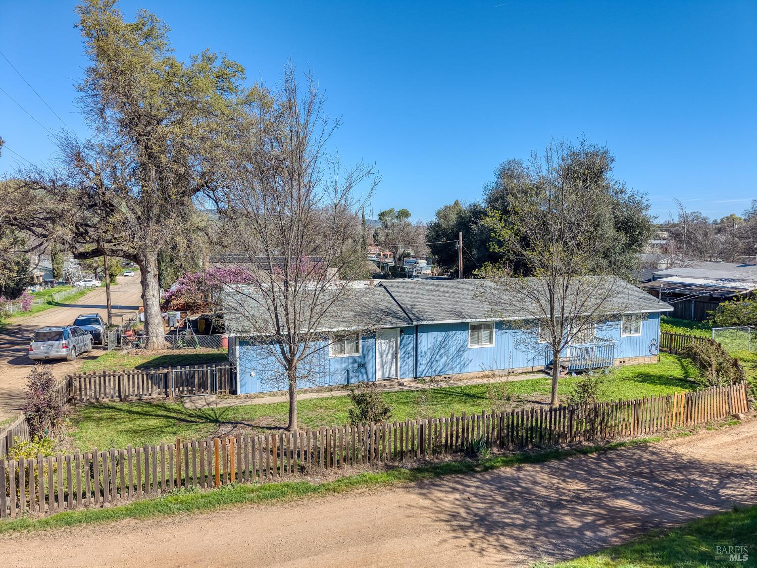 Detail Gallery Image 5 of 40 For 3990 Manchester Ave, Clearlake,  CA 95422 - 3 Beds | 1 Baths