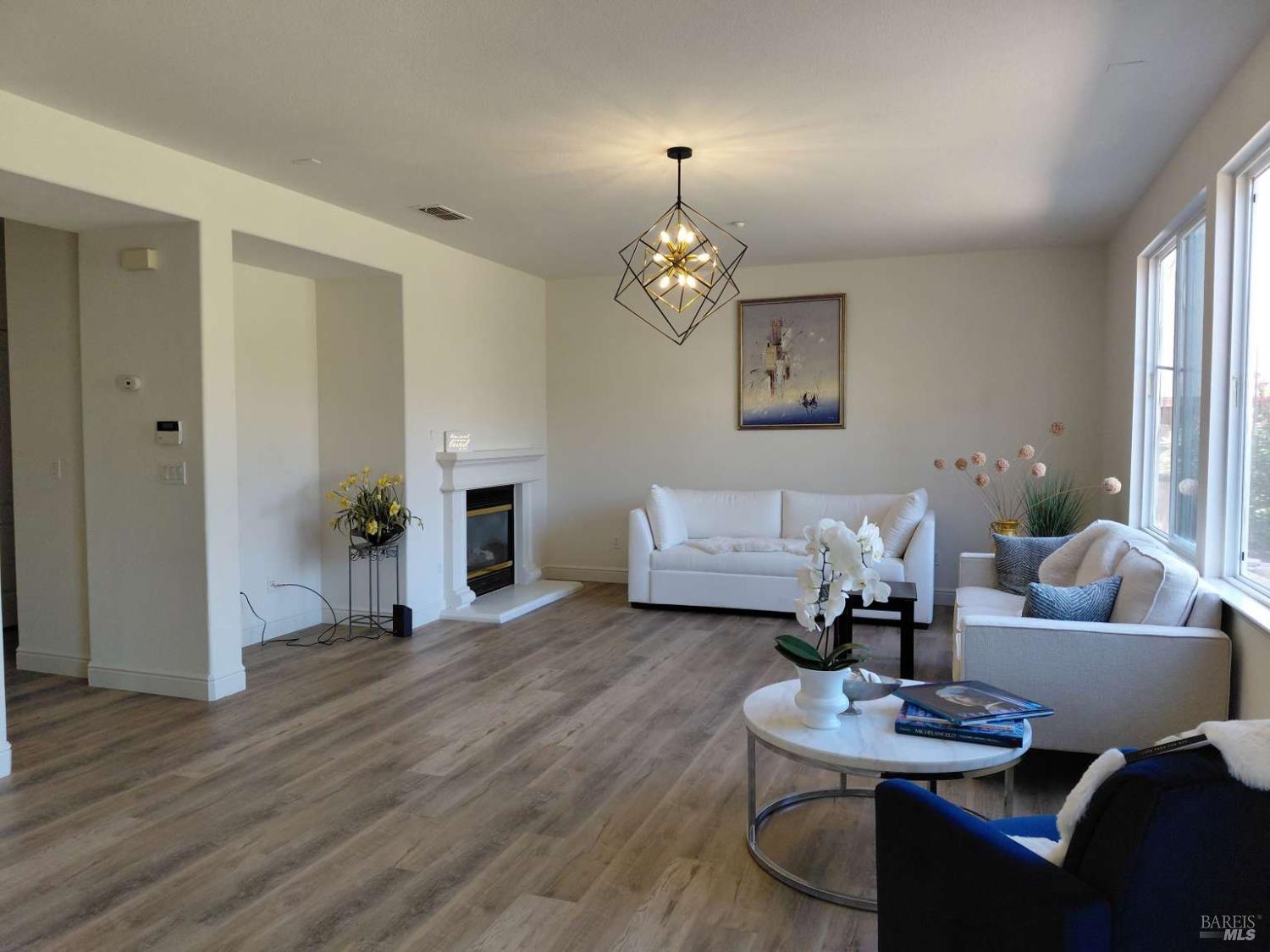 Detail Gallery Image 22 of 26 For 528 Wetlands Edge Rd, American Canyon,  CA 94503 - 4 Beds | 2/1 Baths