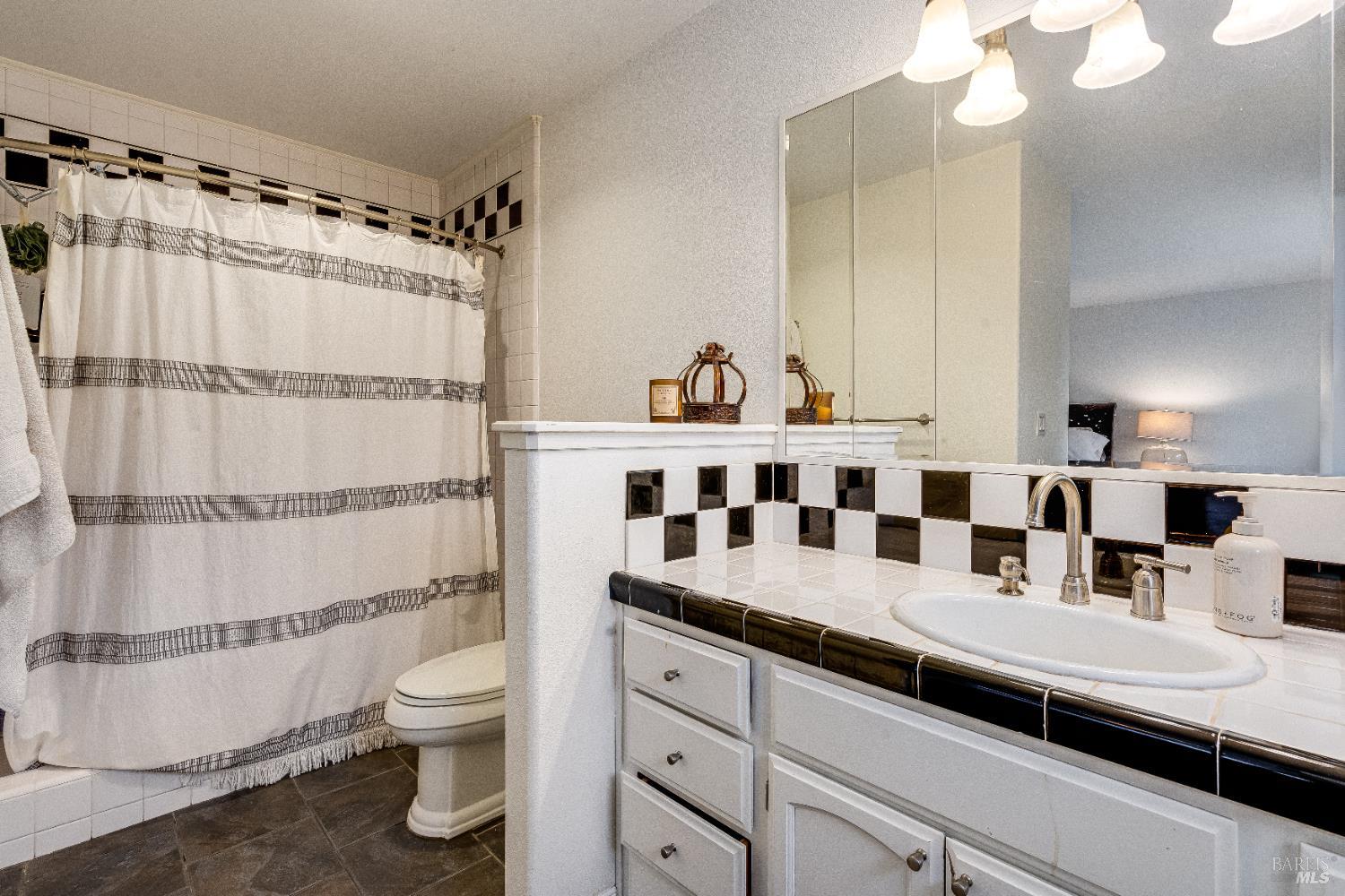 Detail Gallery Image 23 of 42 For 2108 Imola Ave a,  Napa,  CA 94559 - 3 Beds | 0 Baths