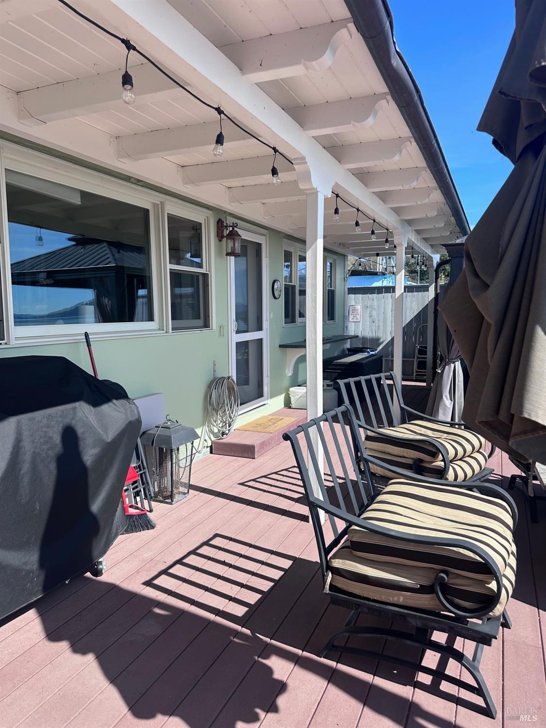 Detail Gallery Image 9 of 14 For 3219 Lakeshore Blvd, Nice,  CA 95464 - 2 Beds | 1/1 Baths