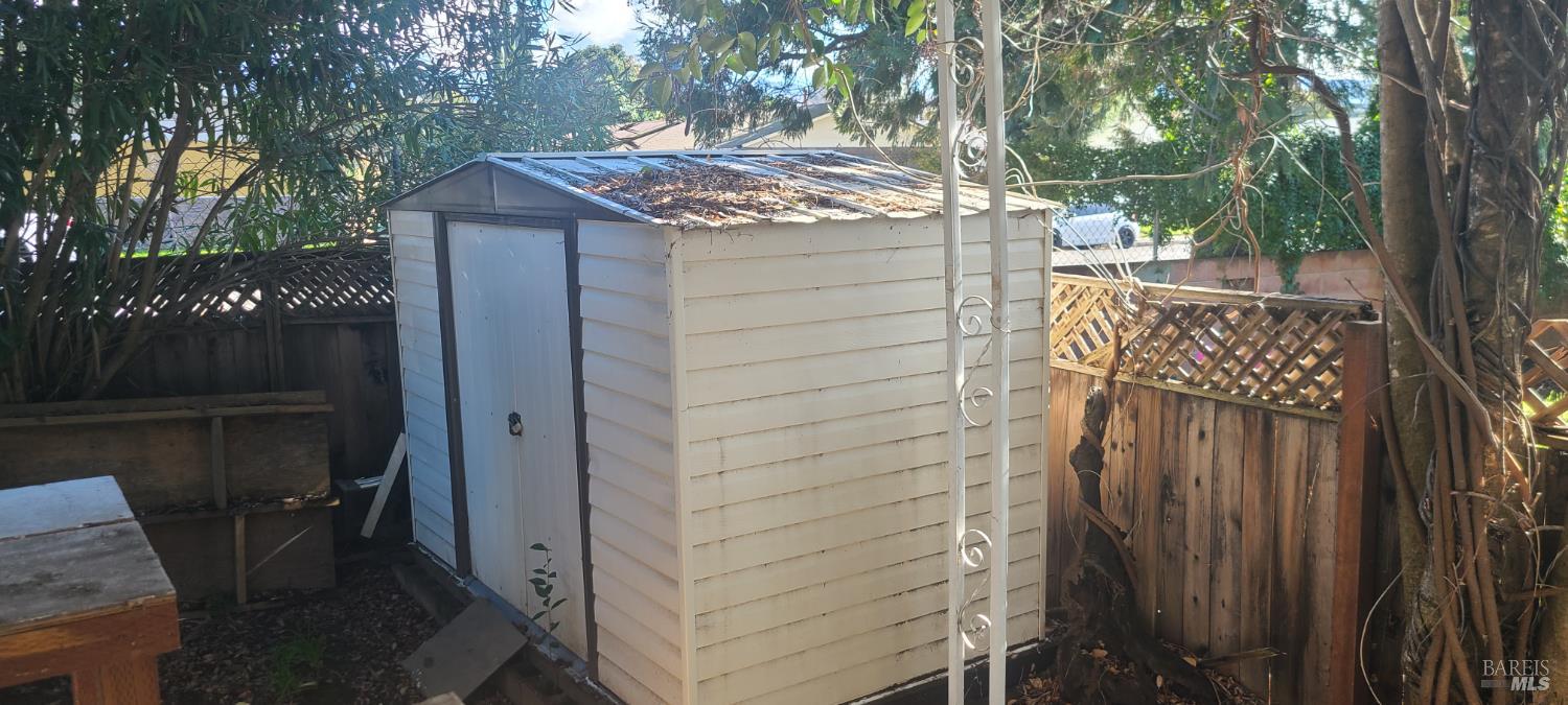 Detail Gallery Image 6 of 12 For 660 Leslie St 8, Ukiah,  CA 95482 - 1 Beds | 1 Baths