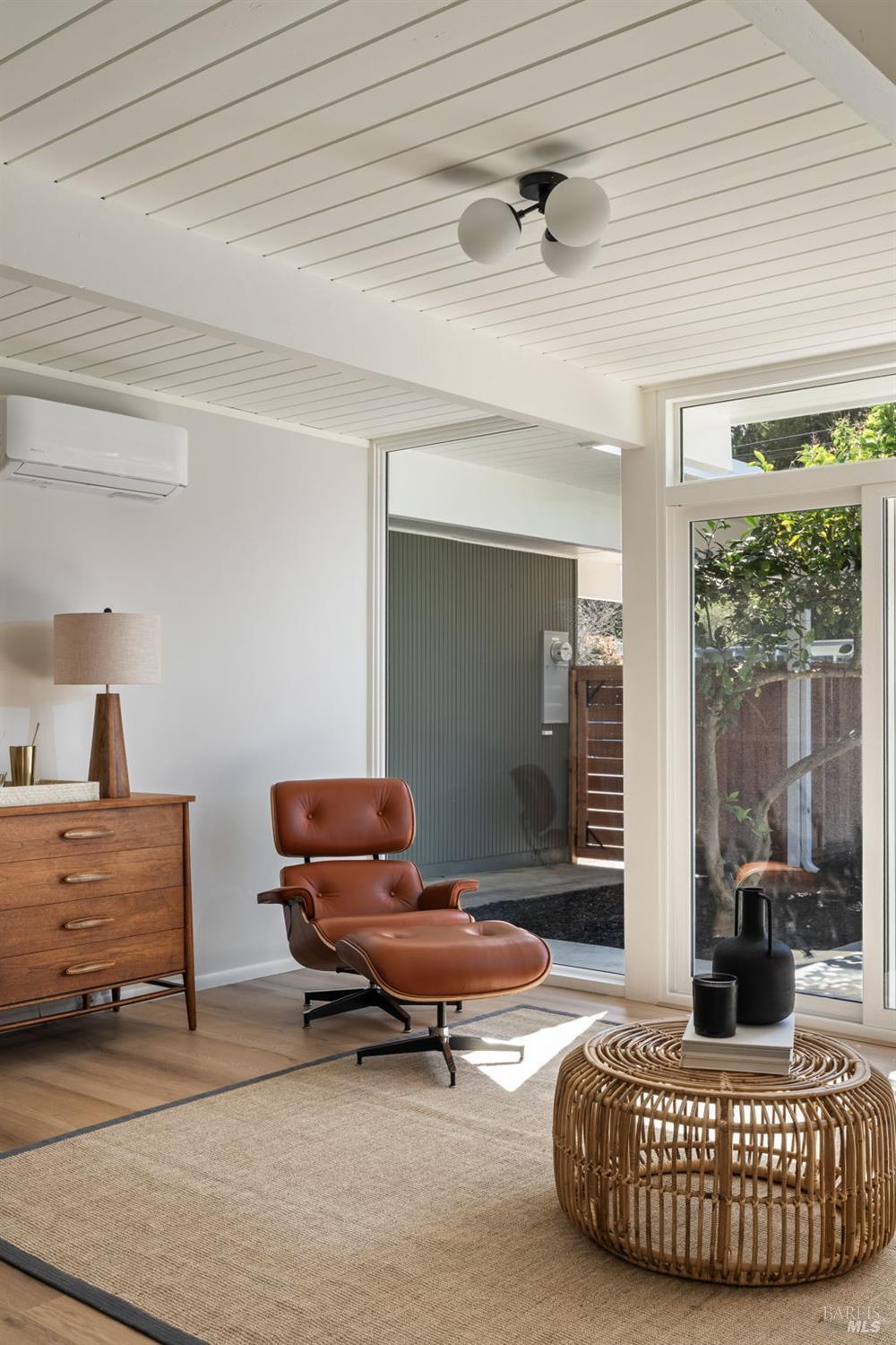 Detail Gallery Image 8 of 27 For 776 Montecillo Rd, San Rafael,  CA 94903 - 3 Beds | 2 Baths